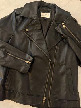 Faux Leather Moto Jacket in Black Size Medium